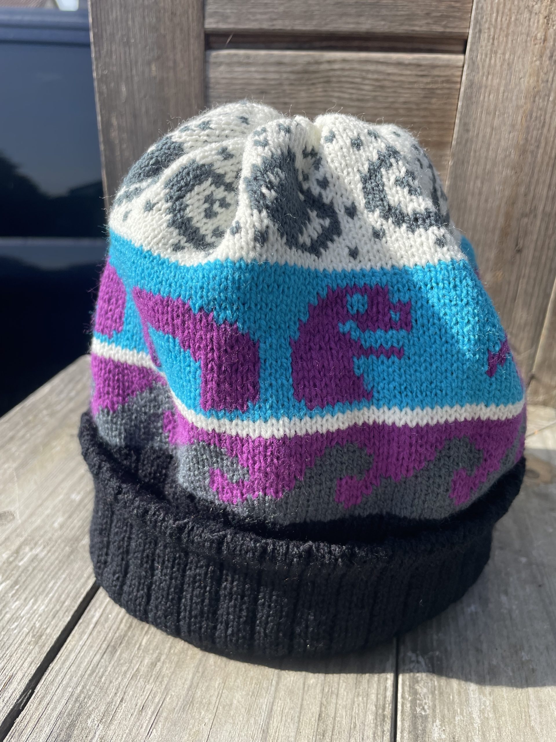 Great Glen Paddle Challenge Nessie Bobble Hat - Image 2